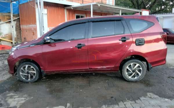 DAIHATSU SIGRA R