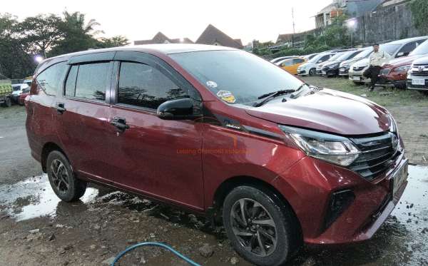 DAIHATSU SIGRA R
