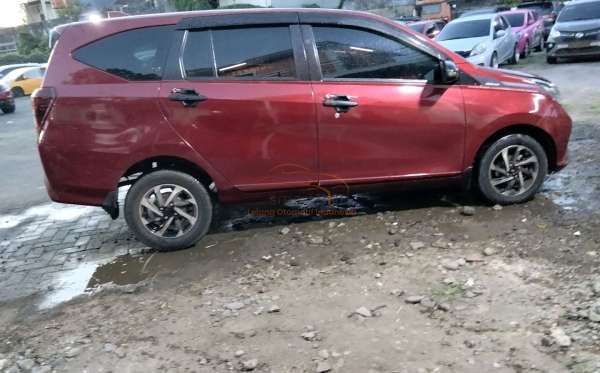 DAIHATSU SIGRA R