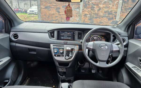 DAIHATSU SIGRA R