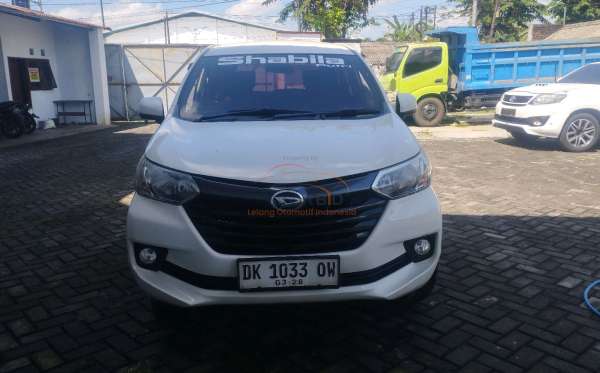 DAIHATSU XENIA X