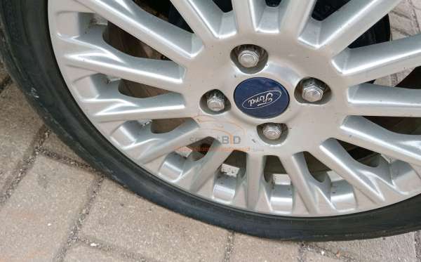 FORD FIESTA 1.5L