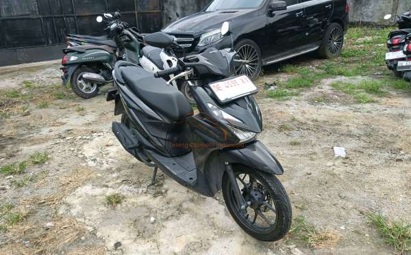 HONDA  BEAT