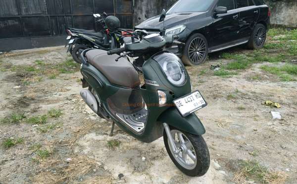 HONDA  SCOOPY