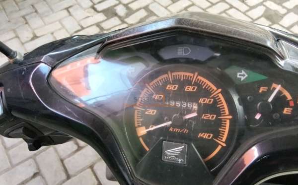 HONDA  VARIO
