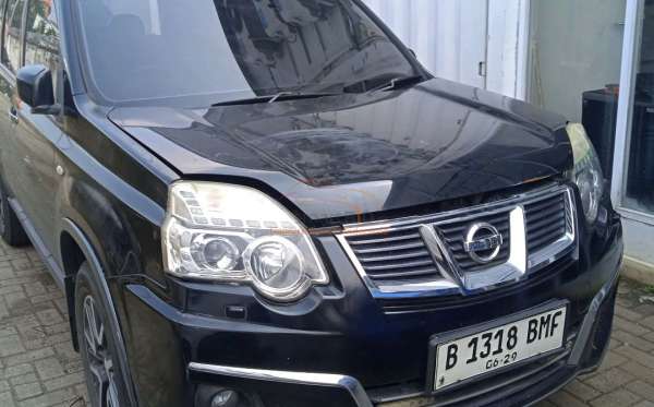 NISSAN X TRAIL 2.5