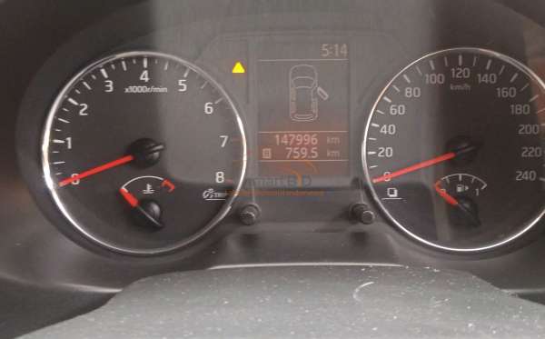 NISSAN X TRAIL 2.5