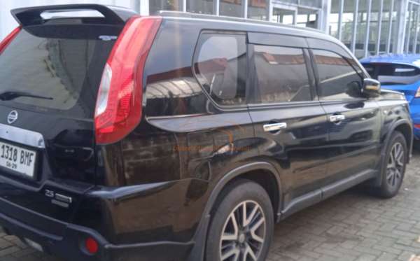 NISSAN X TRAIL 2.5