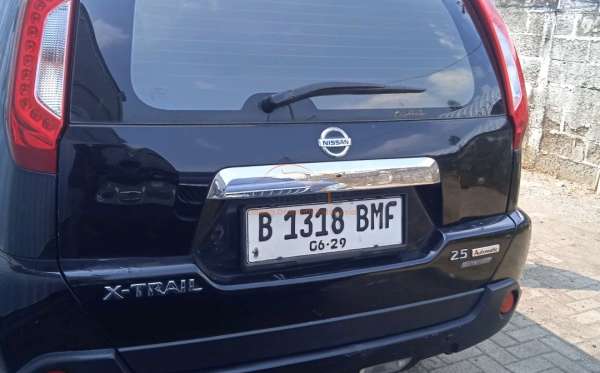 NISSAN X TRAIL 2.5