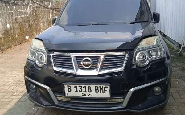 NISSAN X TRAIL 2.5
