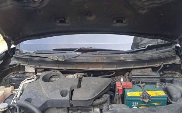 NISSAN X TRAIL 2.5