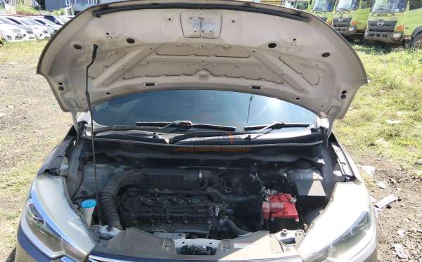 SUZUKI ERTIGA GL