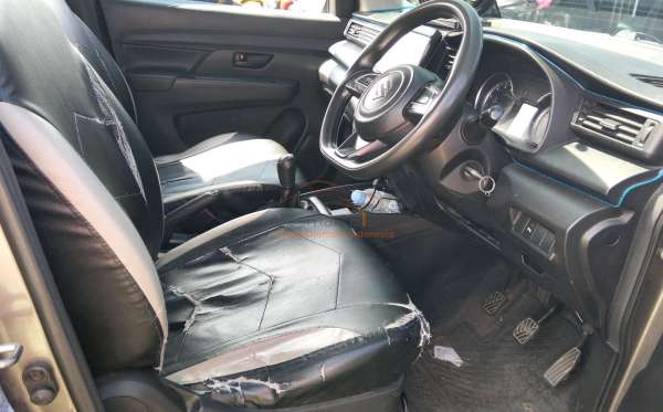 SUZUKI ERTIGA GL