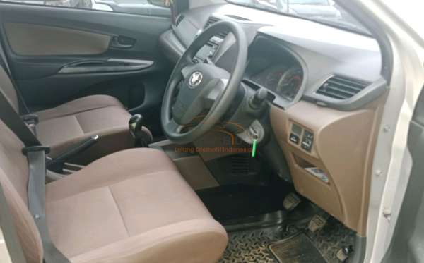 TOYOTA AVANZA 1.3 G