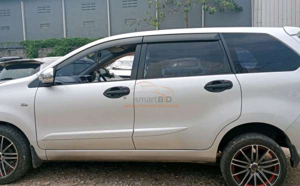 TOYOTA AVANZA 1.3 G