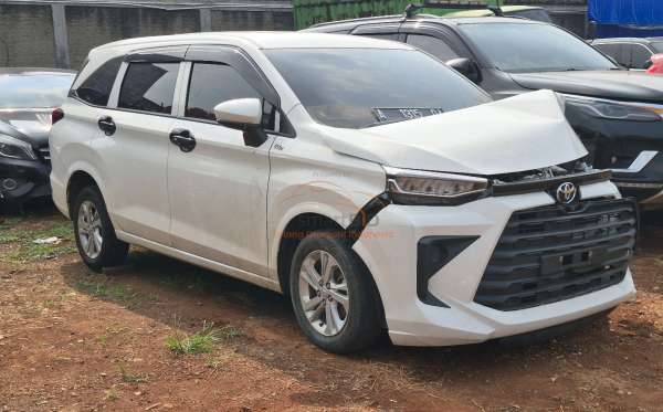 TOYOTA AVANZA E