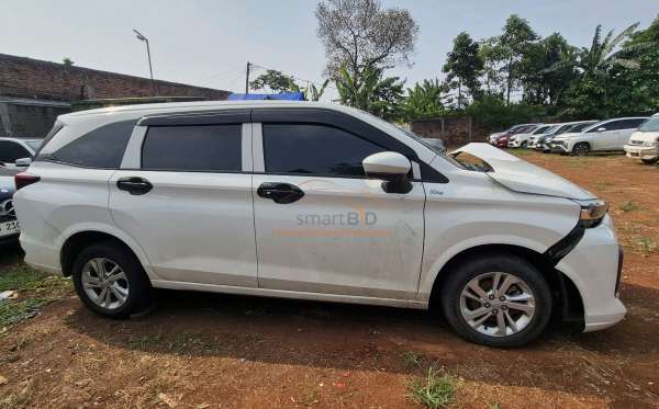 TOYOTA AVANZA E