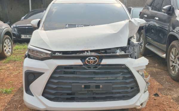 TOYOTA AVANZA E