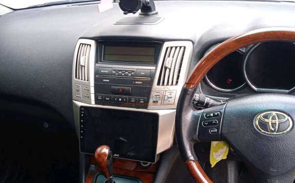 TOYOTA HARRIER 2.4