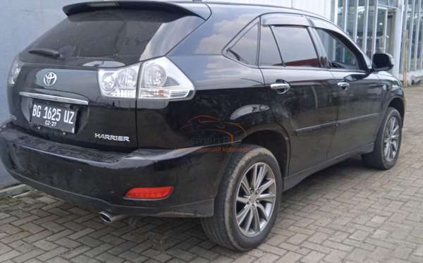 TOYOTA HARRIER 2.4