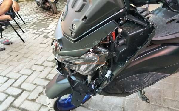 YAMAHA  NMAX