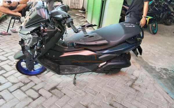 YAMAHA  NMAX