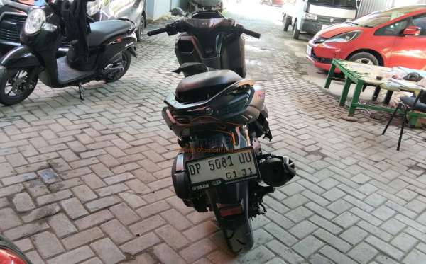 YAMAHA  NMAX