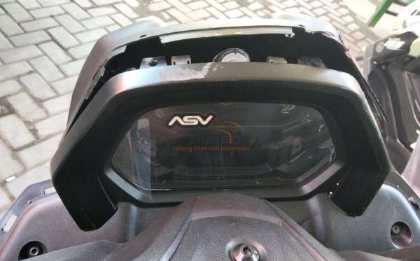 YAMAHA  NMAX