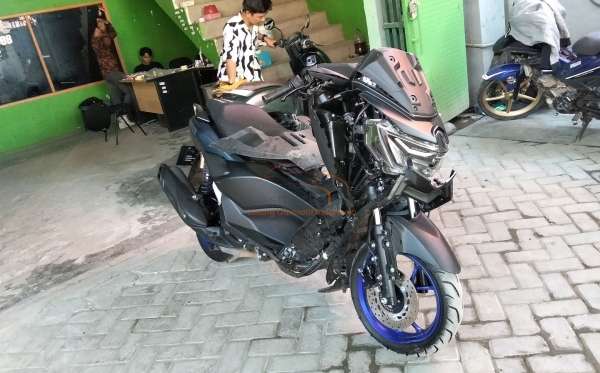 YAMAHA  NMAX
