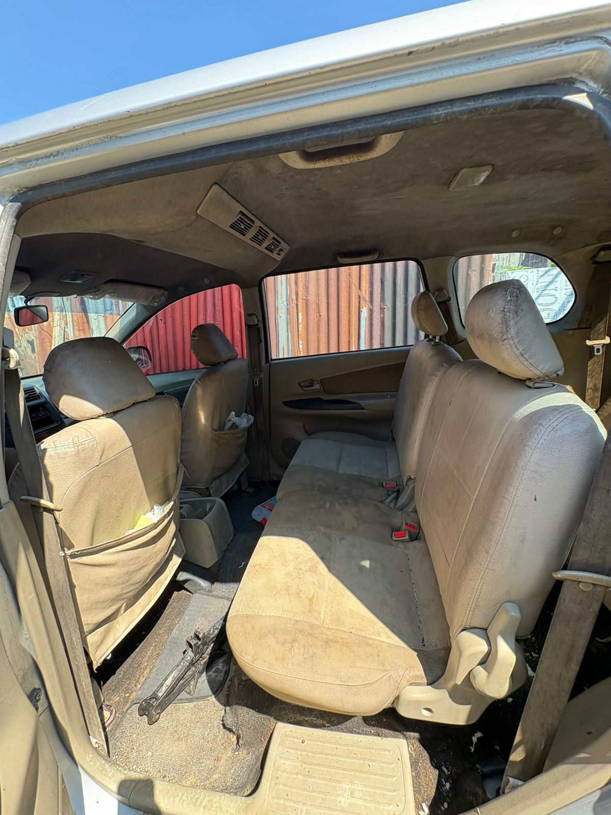 TOYOTA  AVANZA  1.3 E