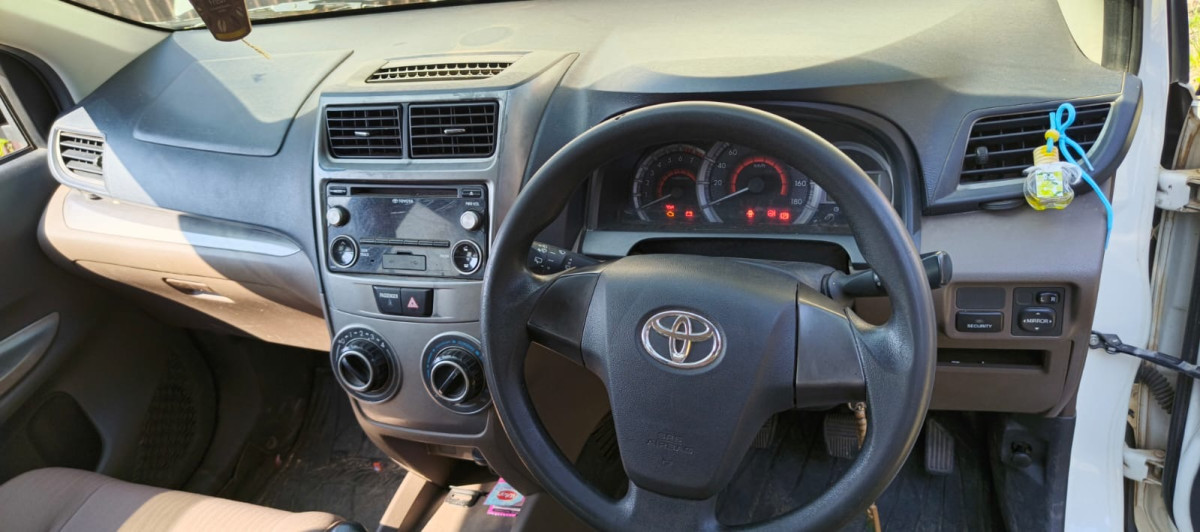TOYOTA AVANZA  G
