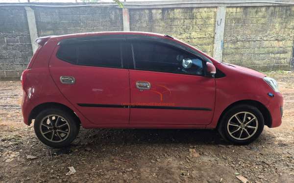 DAIHATSU AYLA 1.0 X