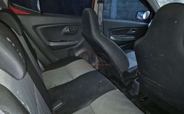 DAIHATSU AYLA 1.0 X