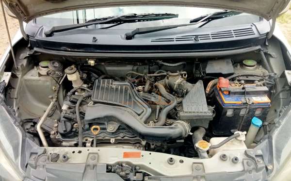 DAIHATSU AYLA 1.2R