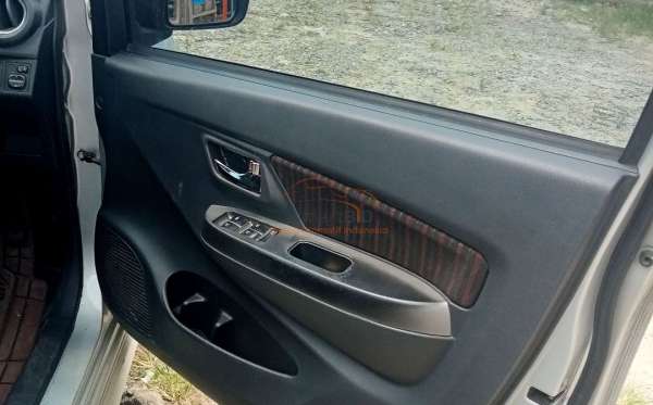 DAIHATSU AYLA 1.2R