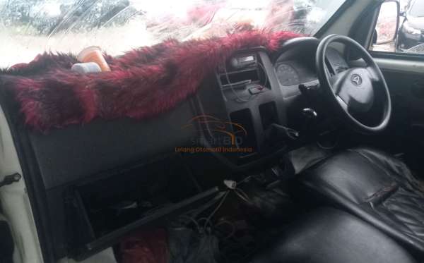 DAIHATSU GRAN MAX