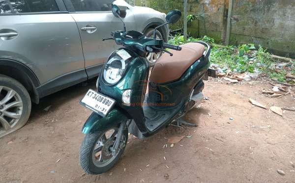 HONDA SCOOPY eSP STYLISH