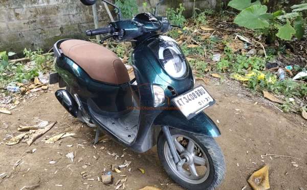 HONDA SCOOPY eSP STYLISH