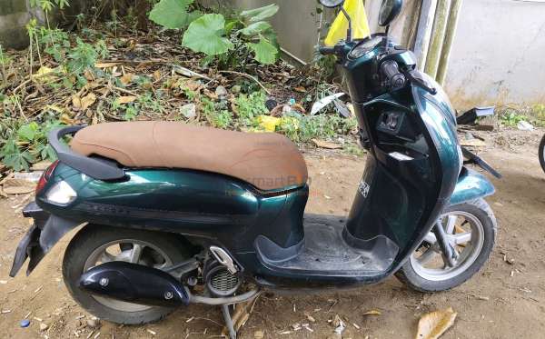 HONDA SCOOPY eSP STYLISH