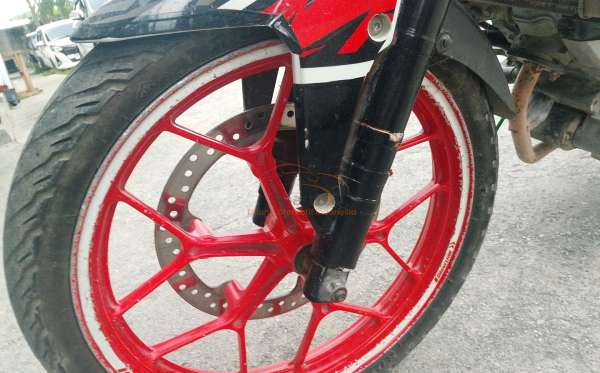 HONDA SONIC 150 R
