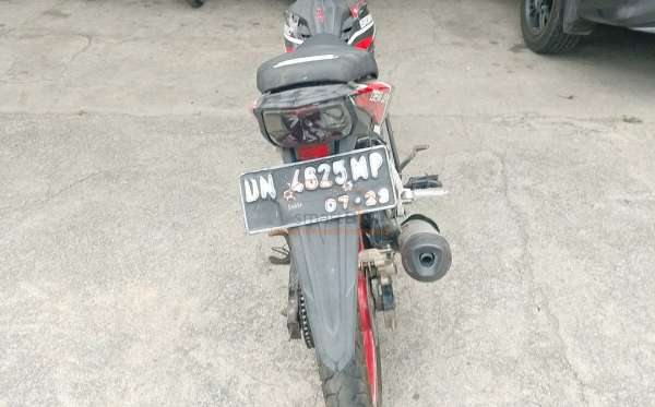HONDA SONIC 150 R