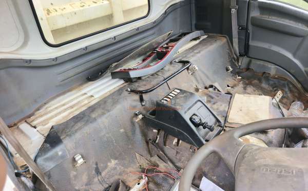 ISUZU  FVZ34 U