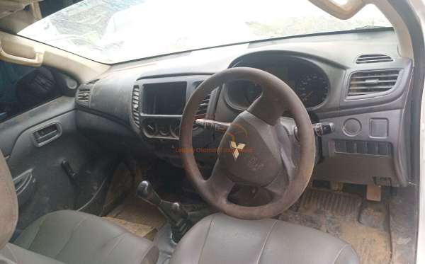 MITSUBISHI HDX SC