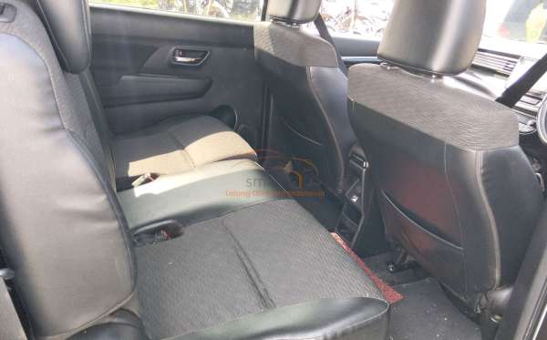 SUZUKI XL7