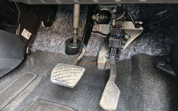 TOYOTA VELOZ 1.5 Q CVT