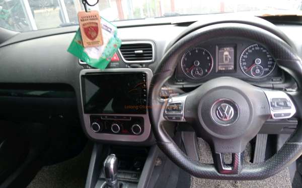 VW SCIROCCO 1.4 AT