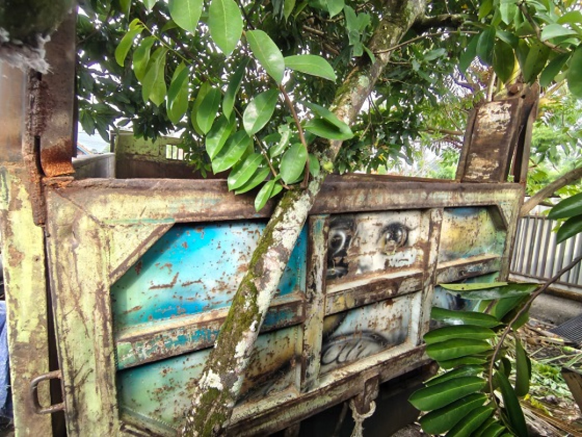 HINO  DUTRO  130HD