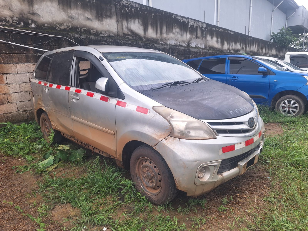 DAIHATSU  XENIA