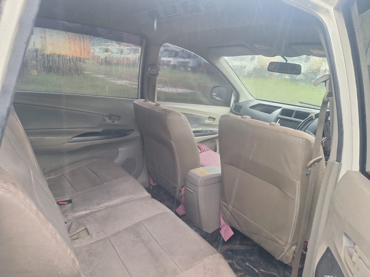 TOYOTA AVANZA 1.3 G