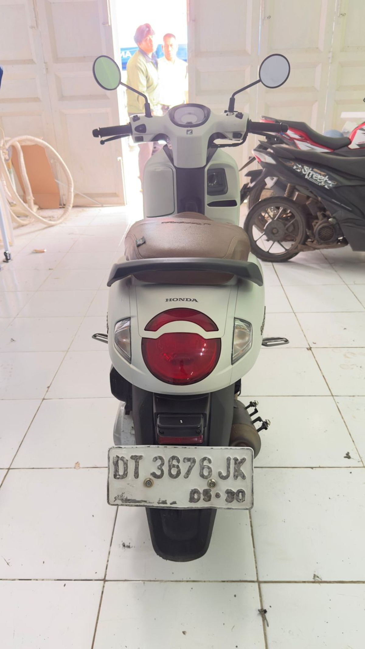 HONDA SCOOPY PRESTIGE